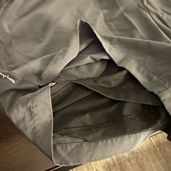 Men’s size L Champion gym/running shorts w/ liner and phone pocket - Picture 3 of 4